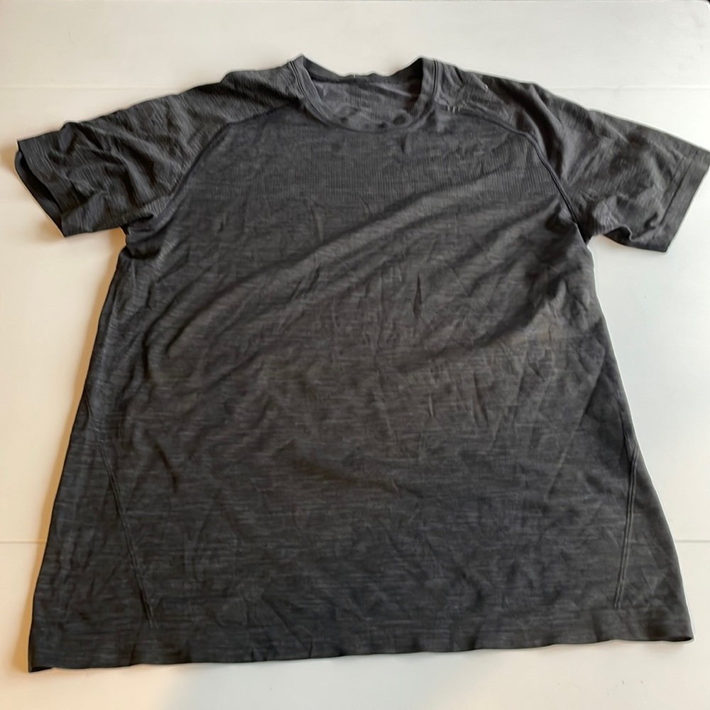 Men’s Lululemon short sleeve shirt, medium